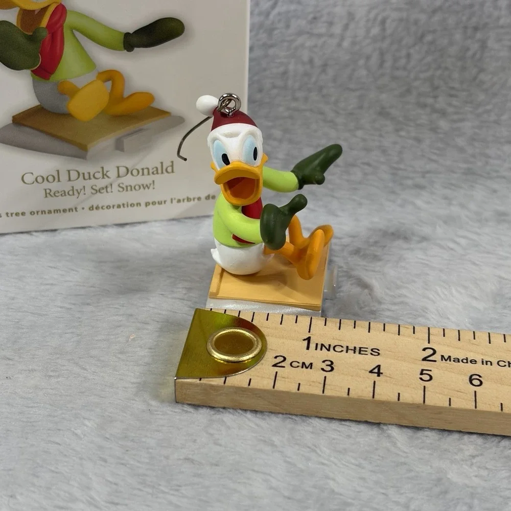 Hallmark Keepsake Disney Cool Duck Donald‎ 2012